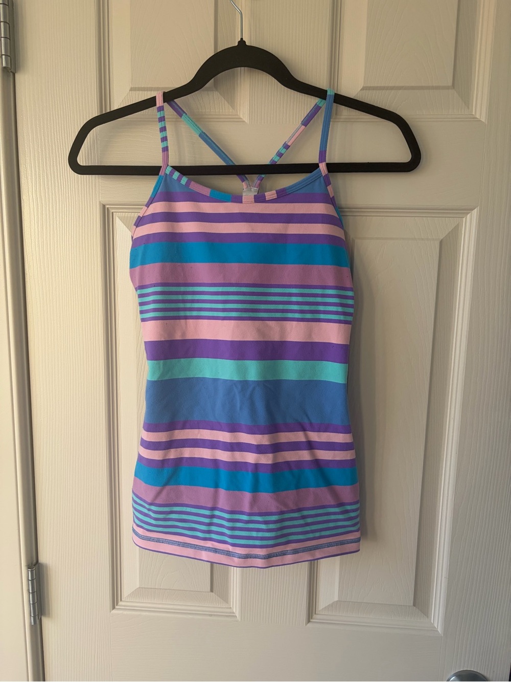 🍁 IVIVVA - Size 14 Tank Top